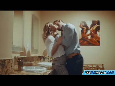 ❤️ Wann eng Busty Blond Iech an engem ëffentlechen Toilette verféiert ❤ Pornovideo op lb.ergoupa.top ☑